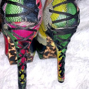 Betsy Johnson Platform Pumps